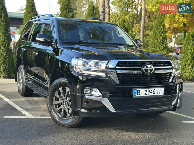 Тойота Ленд Крузер 2019 у Києві на Automoto.ua Чорний Тойота Ленд Крузер, об'ємом двигуна 4.46 л та пробігом 78 тис. км за 55800 $, фото 12 на Automoto.ua
