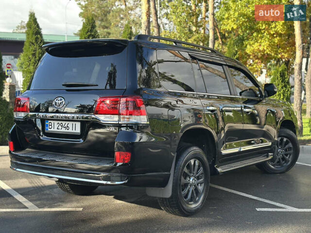 Тойота Ленд Крузер 2019 у Києві на Automoto.ua Чорний Тойота Ленд Крузер, об'ємом двигуна 4.46 л та пробігом 78 тис. км за 55800 $, фото 21 на Automoto.ua
