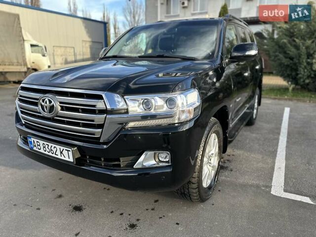 Черный Тойота Ленд Крузер, объемом двигателя 4.46 л и пробегом 95 тыс. км за 57500 $, фото 4 на Automoto.ua