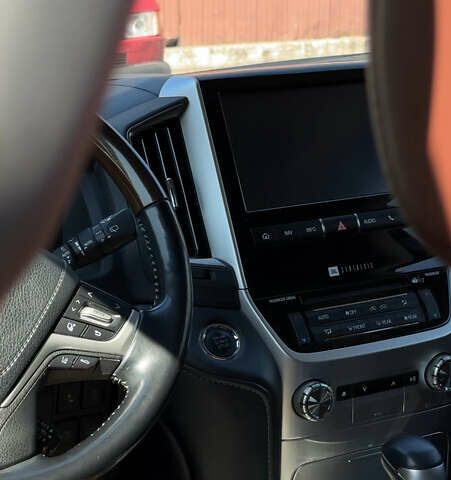 Чорний Тойота Ленд Крузер, об'ємом двигуна 4.46 л та пробігом 100 тис. км за 72000 $, фото 15 на Automoto.ua