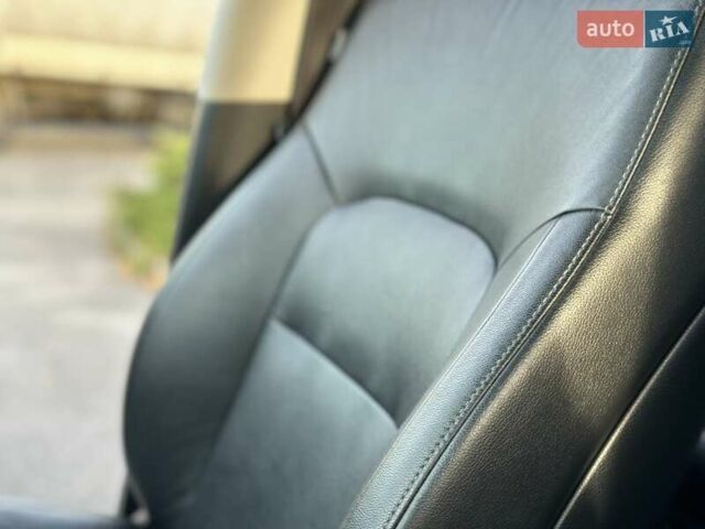 Черный Тойота Ленд Крузер, объемом двигателя 4.46 л и пробегом 95 тыс. км за 57500 $, фото 32 на Automoto.ua