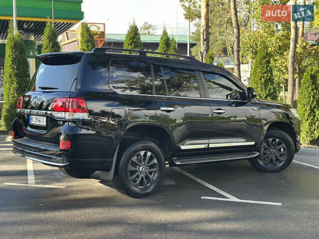 Тойота Ленд Крузер 2019 у Києві на Automoto.ua Чорний Тойота Ленд Крузер, об'ємом двигуна 4.46 л та пробігом 78 тис. км за 55800 $, фото 22 на Automoto.ua