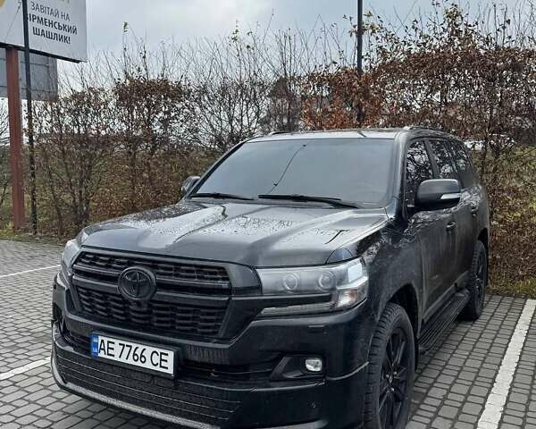 Черный Тойота Ленд Крузер, объемом двигателя 4.5 л и пробегом 188 тыс. км за 63500 $, фото 4 на Automoto.ua