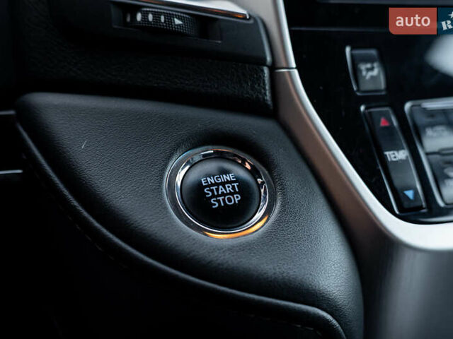 Чорний Тойота Ленд Крузер, об'ємом двигуна 4.5 л та пробігом 82 тис. км за 57900 $, фото 31 на Automoto.ua