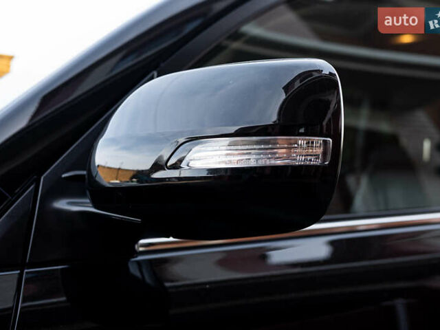 Чорний Тойота Ленд Крузер, об'ємом двигуна 4.5 л та пробігом 82 тис. км за 57900 $, фото 16 на Automoto.ua