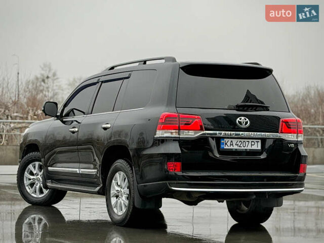 Черный Тойота Ленд Крузер, объемом двигателя 4.61 л и пробегом 67 тыс. км за 62800 $, фото 27 на Automoto.ua