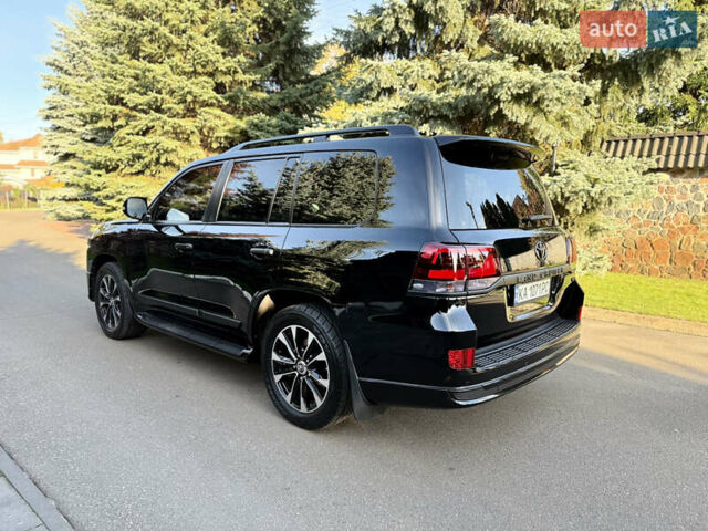 Тойота Ленд Крузер 2020 у Києві на Automoto.ua Чорний Тойота Ленд Крузер, об'ємом двигуна 4.46 л та пробігом 75 тис. км за 67000 $, фото 17 на Automoto.ua