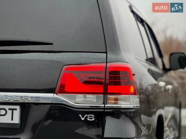 Черный Тойота Ленд Крузер, объемом двигателя 4.61 л и пробегом 67 тыс. км за 62800 $, фото 20 на Automoto.ua