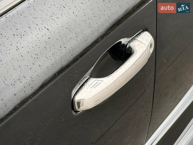 Черный Тойота Ленд Крузер, объемом двигателя 4.61 л и пробегом 67 тыс. км за 62800 $, фото 30 на Automoto.ua