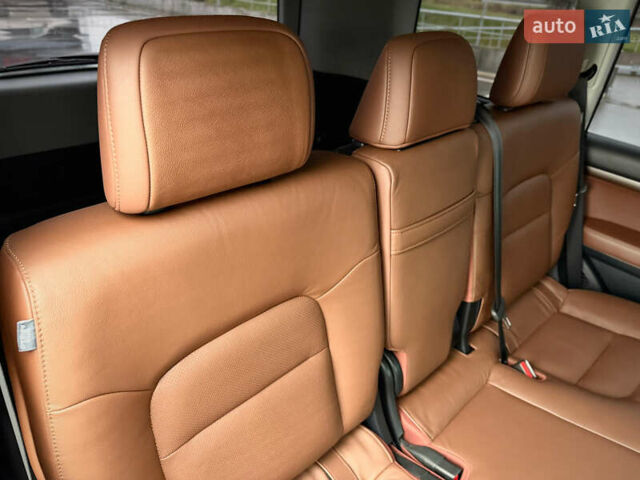 Черный Тойота Ленд Крузер, объемом двигателя 4.61 л и пробегом 67 тыс. км за 62800 $, фото 68 на Automoto.ua