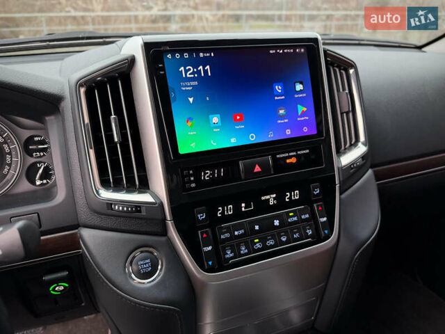 Черный Тойота Ленд Крузер, объемом двигателя 4.61 л и пробегом 67 тыс. км за 62800 $, фото 71 на Automoto.ua