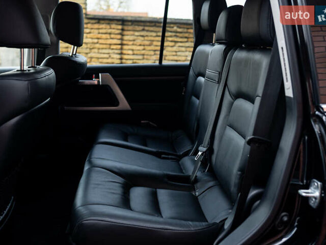 Чорний Тойота Ленд Крузер, об'ємом двигуна 4.5 л та пробігом 82 тис. км за 57900 $, фото 38 на Automoto.ua