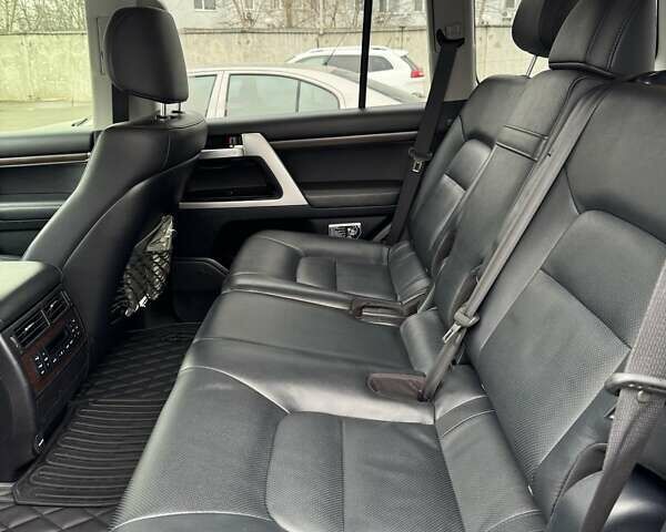 Чорний Тойота Ленд Крузер, об'ємом двигуна 4.61 л та пробігом 56 тис. км за 66000 $, фото 9 на Automoto.ua