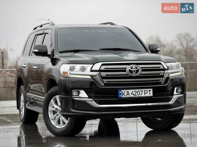 Черный Тойота Ленд Крузер, объемом двигателя 4.61 л и пробегом 67 тыс. км за 62800 $, фото 22 на Automoto.ua