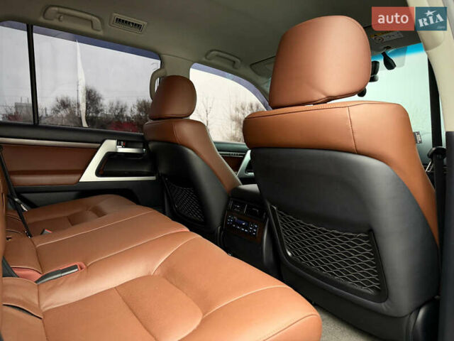 Черный Тойота Ленд Крузер, объемом двигателя 4.61 л и пробегом 67 тыс. км за 62800 $, фото 62 на Automoto.ua