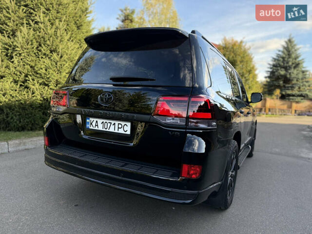 Тойота Ленд Крузер 2020 у Києві на Automoto.ua Чорний Тойота Ленд Крузер, об'ємом двигуна 4.46 л та пробігом 75 тис. км за 67000 $, фото 23 на Automoto.ua