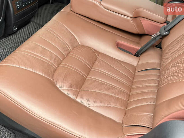 Черный Тойота Ленд Крузер, объемом двигателя 4.46 л и пробегом 58 тыс. км за 73000 $, фото 20 на Automoto.ua