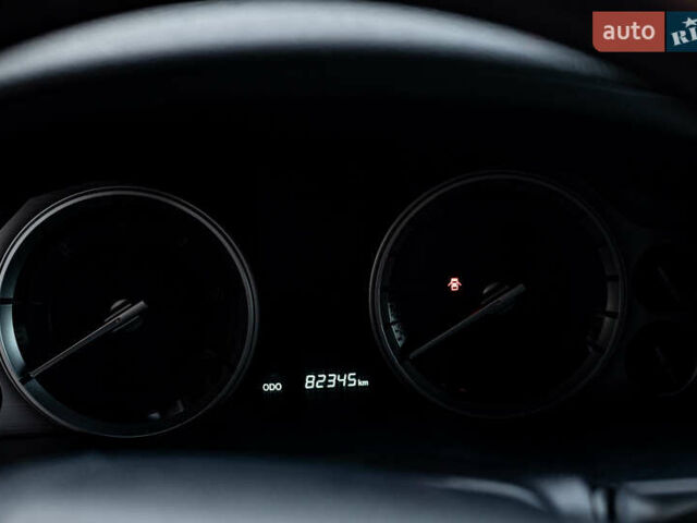 Чорний Тойота Ленд Крузер, об'ємом двигуна 4.5 л та пробігом 82 тис. км за 57900 $, фото 36 на Automoto.ua