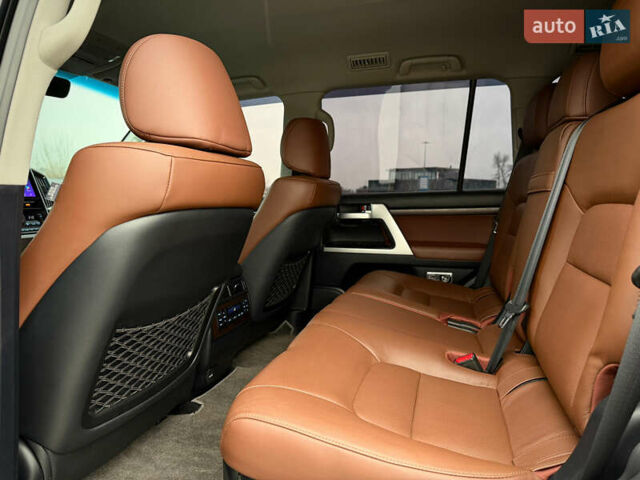 Черный Тойота Ленд Крузер, объемом двигателя 4.61 л и пробегом 67 тыс. км за 62800 $, фото 50 на Automoto.ua