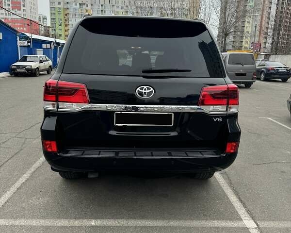 Чорний Тойота Ленд Крузер, об'ємом двигуна 4.61 л та пробігом 56 тис. км за 66000 $, фото 5 на Automoto.ua