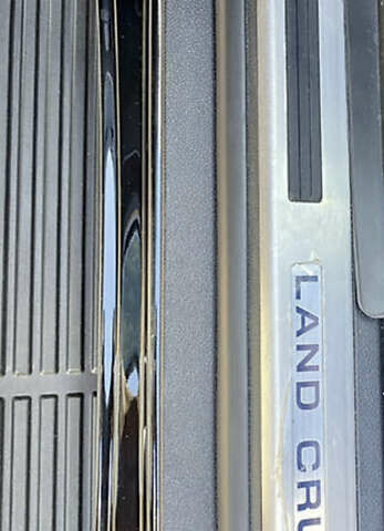 Черный Тойота Ленд Крузер, объемом двигателя 4.46 л и пробегом 58 тыс. км за 73000 $, фото 34 на Automoto.ua