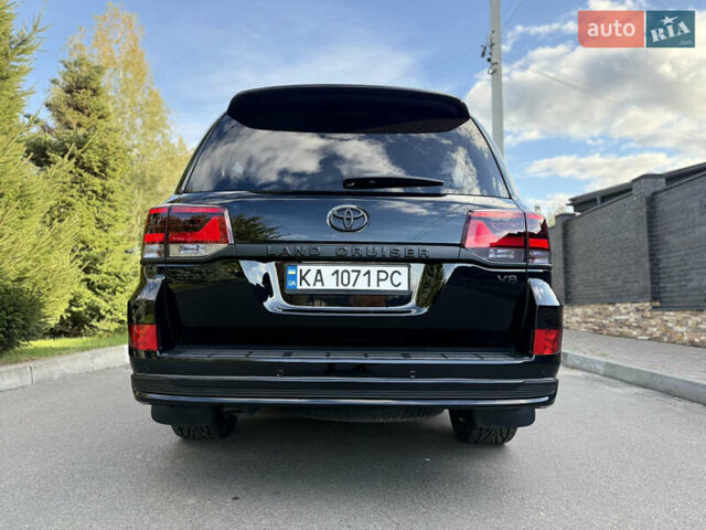 Тойота Ленд Крузер 2020 у Києві на Automoto.ua Чорний Тойота Ленд Крузер, об'ємом двигуна 4.46 л та пробігом 75 тис. км за 67000 $, фото 43 на Automoto.ua