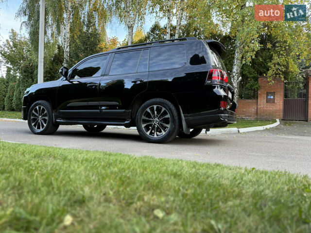 Тойота Ленд Крузер 2020 у Києві на Automoto.ua Чорний Тойота Ленд Крузер, об'ємом двигуна 4.46 л та пробігом 75 тис. км за 67000 $, фото 9 на Automoto.ua