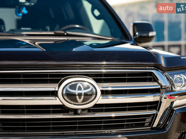 Чорний Тойота Ленд Крузер, об'ємом двигуна 4.46 л та пробігом 46 тис. км за 78000 $, фото 4 на Automoto.ua