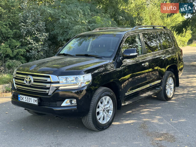 Тойота Ленд Крузер 2020 в Ровно на Automoto.ua Черный Тойота Ленд Крузер, объемом двигателя 4.46 л и пробегом 79 тыс. км за 65900 $, фото 3 на Automoto.ua
