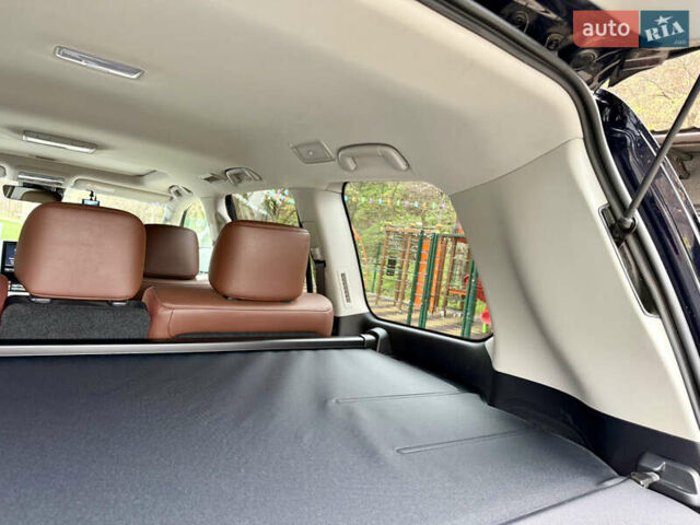 Черный Тойота Ленд Крузер, объемом двигателя 4.46 л и пробегом 58 тыс. км за 73000 $, фото 13 на Automoto.ua