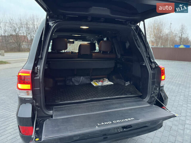 Чорний Тойота Ленд Крузер, об'ємом двигуна 4.61 л та пробігом 114 тис. км за 67000 $, фото 25 на Automoto.ua