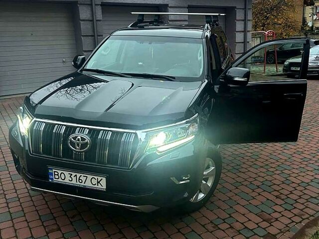 Черный Тойота Ленд Крузер, объемом двигателя 4 л и пробегом 0 тыс. км за 51000 $, фото 1 на Automoto.ua