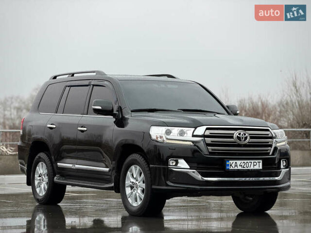 Черный Тойота Ленд Крузер, объемом двигателя 4.61 л и пробегом 67 тыс. км за 62800 $, фото 8 на Automoto.ua