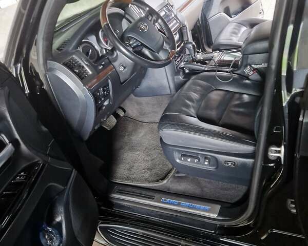 Черный Тойота Ленд Крузер, объемом двигателя 4.5 л и пробегом 188 тыс. км за 63500 $, фото 11 на Automoto.ua