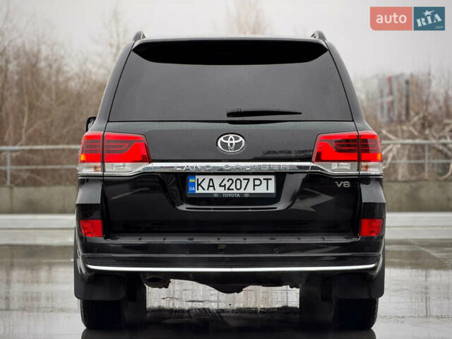 Черный Тойота Ленд Крузер, объемом двигателя 4.61 л и пробегом 67 тыс. км за 62800 $, фото 23 на Automoto.ua