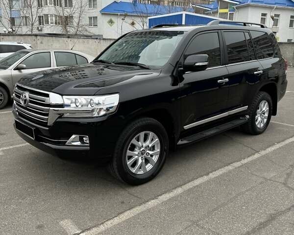 Чорний Тойота Ленд Крузер, об'ємом двигуна 4.61 л та пробігом 56 тис. км за 66000 $, фото 2 на Automoto.ua