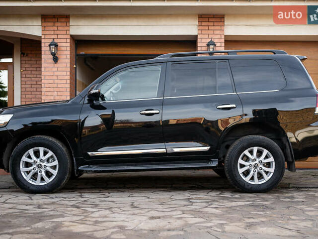 Чорний Тойота Ленд Крузер, об'ємом двигуна 4.5 л та пробігом 82 тис. км за 57900 $, фото 3 на Automoto.ua