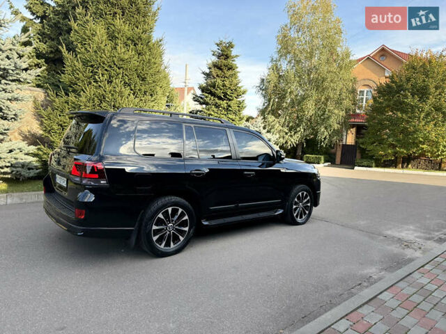 Тойота Ленд Крузер 2020 у Києві на Automoto.ua Чорний Тойота Ленд Крузер, об'ємом двигуна 4.46 л та пробігом 75 тис. км за 67000 $, фото 26 на Automoto.ua