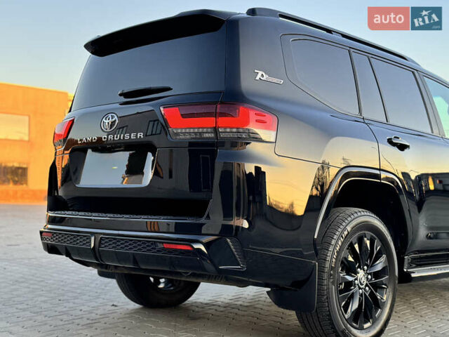 Черный Тойота Ленд Крузер, объемом двигателя 3.45 л и пробегом 79 тыс. км за 78888 $, фото 9 на Automoto.ua