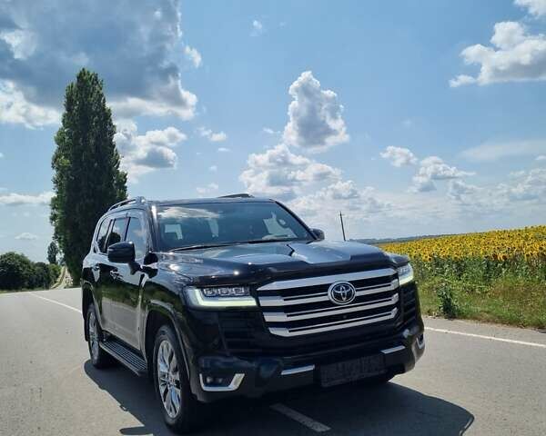 Черный Тойота Ленд Крузер, объемом двигателя 3.35 л и пробегом 120 тыс. км за 81000 $, фото 2 на Automoto.ua