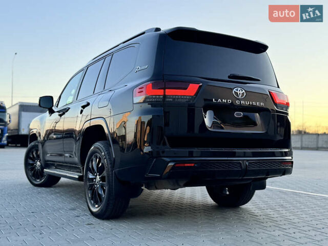 Черный Тойота Ленд Крузер, объемом двигателя 3.45 л и пробегом 79 тыс. км за 78888 $, фото 13 на Automoto.ua