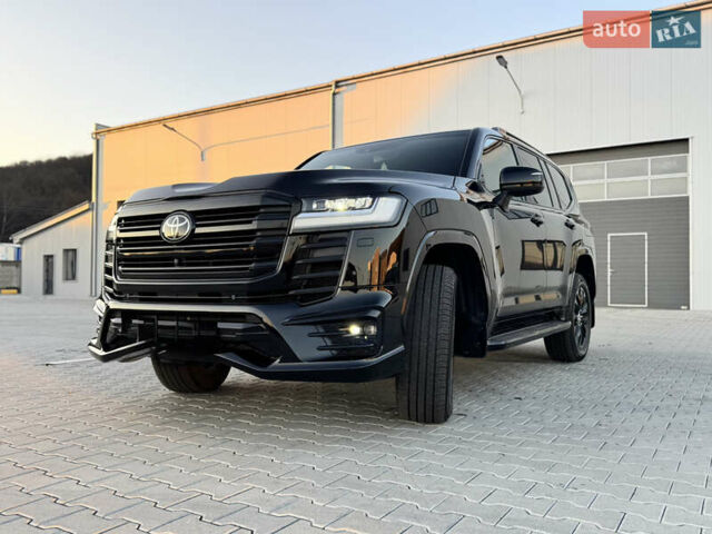 Черный Тойота Ленд Крузер, объемом двигателя 3.45 л и пробегом 79 тыс. км за 78888 $, фото 1 на Automoto.ua