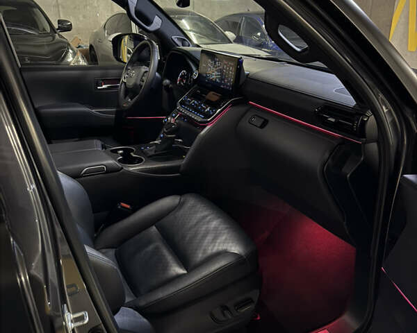 Черный Тойота Ленд Крузер, объемом двигателя 3.5 л и пробегом 57 тыс. км за 75000 $, фото 8 на Automoto.ua