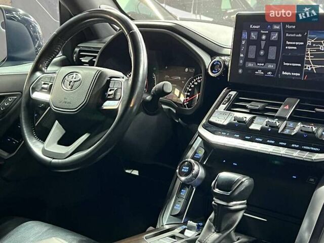 Черный Тойота Ленд Крузер, объемом двигателя 3.3 л и пробегом 202 тыс. км за 73000 $, фото 10 на Automoto.ua