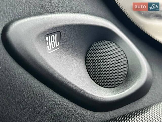 Черный Тойота Ленд Крузер, объемом двигателя 3.3 л и пробегом 202 тыс. км за 73000 $, фото 22 на Automoto.ua