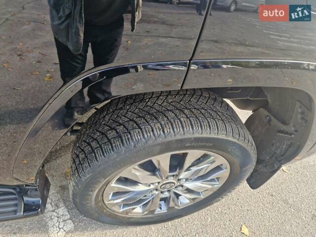 Черный Тойота Ленд Крузер, объемом двигателя 3.35 л и пробегом 102 тыс. км за 76000 $, фото 7 на Automoto.ua