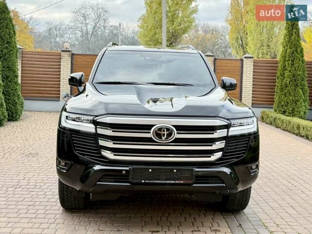 Черный Тойота Ленд Крузер, объемом двигателя 3.3 л и пробегом 60 тыс. км за 74999 $, фото 3 на Automoto.ua