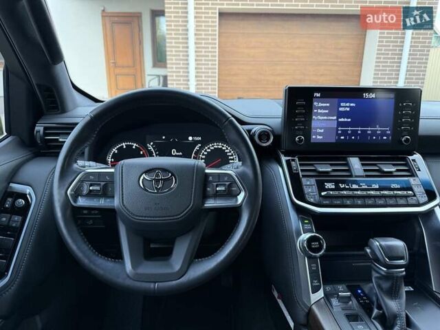 Черный Тойота Ленд Крузер, объемом двигателя 3.3 л и пробегом 60 тыс. км за 74999 $, фото 21 на Automoto.ua