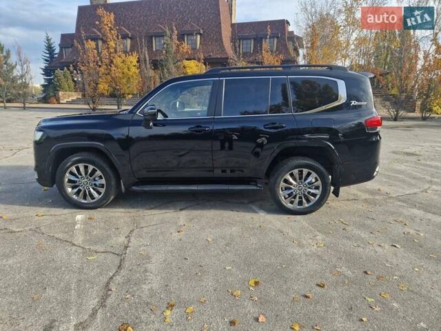 Черный Тойота Ленд Крузер, объемом двигателя 3.35 л и пробегом 102 тыс. км за 76000 $, фото 1 на Automoto.ua