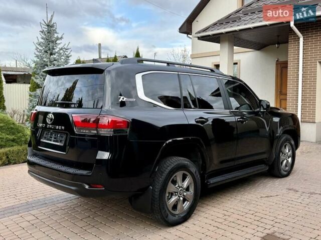 Черный Тойота Ленд Крузер, объемом двигателя 3.3 л и пробегом 60 тыс. км за 74999 $, фото 5 на Automoto.ua